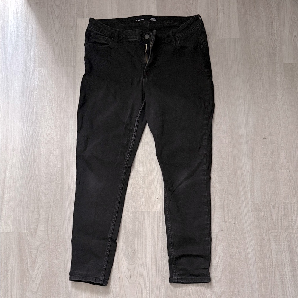 Old Navy Women's Black Skinny Jeans